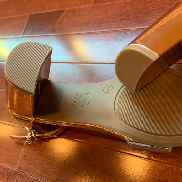 Guess Heels - Picture 5 of 6